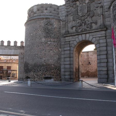 Posada De Peregrinos Toledo Exterior foto